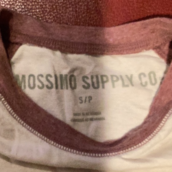Mossimo Supply T-shirt - Picture 2 of 5